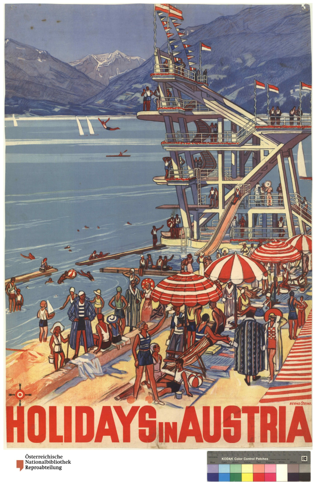 Plakat, das Urlaube in Österreich bewirbt, das Menschen am Strand mit Schirmen, ein Schiff, Fahnen, Berge im Hintergrund und Text zeigt.