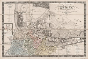Ausführliche alte Karte von Weimar, Deutschland, zeigt Straßen, Gebäude und Landmarken mit begleitendem Text über die Bevölkerung und Merkmale der Stadt.