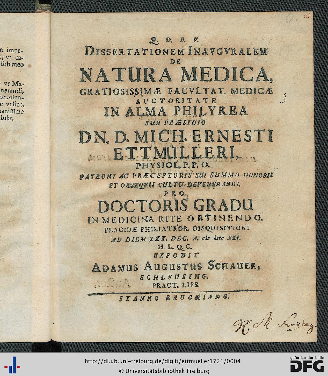 Offenes Buch mit dem Titel "Dissertationen in Inaugvraalem de Natura Medica, Gratisissima Facultat, Medica in Alma Philyrea" in Kursivschrift, mit einem hellblauen Umschlag mit weißer Umrandung und einer kleinen medizinischen Stabsillustration oben rechts.