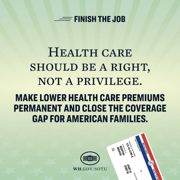 Plakat mit dem Text "Beende den Job: Gesundheit soll ein Recht sein, nicht ein Privileg" und einer Karte mit der Aufschrift "Mache niedrigere Gesundheitskosten permanent und schließe die Versorgungslücke für amerikanische Familien."