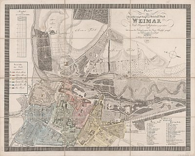 Ein detailliertes altes Stadtplan von Weimar, Deutschland, das Straßen, Gebäude und Sehenswürdigkeiten zeigt, begleitet von Texten über die Bevölkerung und Merkmale der Stadt.